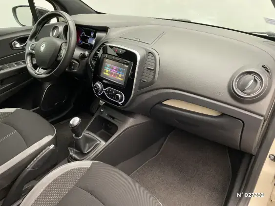 RENAULT CAPTUR - voiture d'occasion - Photo 10
