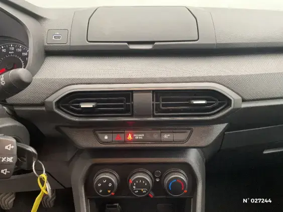 DACIA SANDERO III - voiture d'occasion - Photo 13