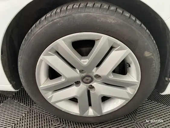 RENAULT CLIO V - voiture d'occasion - Photo 8