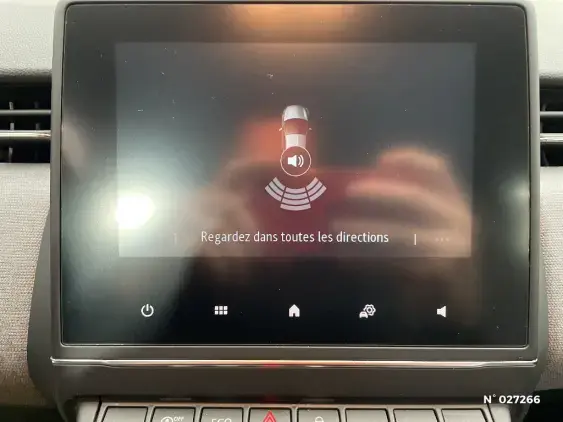 RENAULT CLIO V - voiture d'occasion - Photo 14