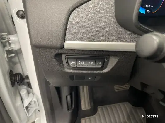 RENAULT ZOE - voiture d'occasion - Photo 15