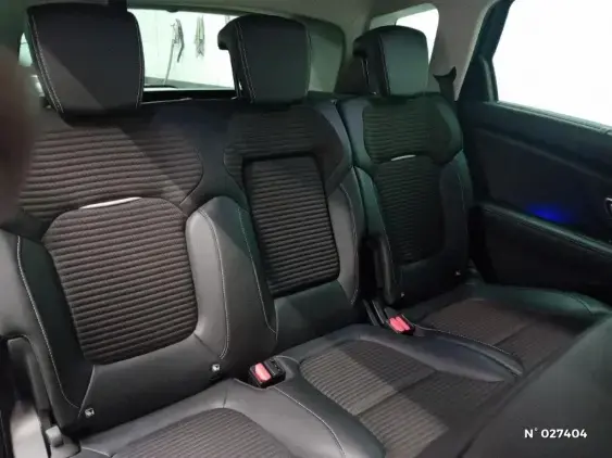 RENAULT SCENIC IV - voiture d'occasion - Photo 11