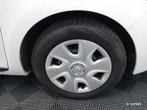RENAULT CLIO STE IV - voiture d'occasion - Photo 8
