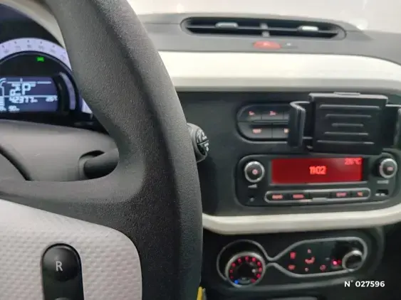 RENAULT TWINGO ELECTRIQUE III - voiture d'occasion - Photo 13