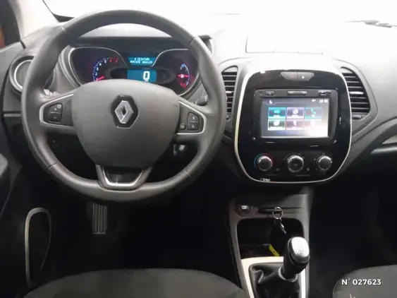 RENAULT CAPTUR - voiture d'occasion - Photo 9