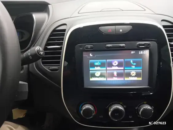RENAULT CAPTUR - voiture d'occasion - Photo 13