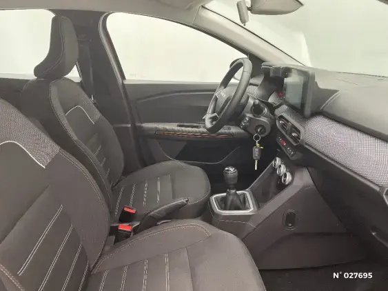 DACIA SANDERO III - voiture d'occasion - Photo 10