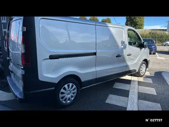 RENAULT TRAFIC III - voiture d'occasion - Photo 5