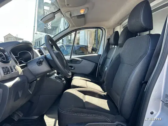 RENAULT TRAFIC III - voiture d'occasion - Photo 9
