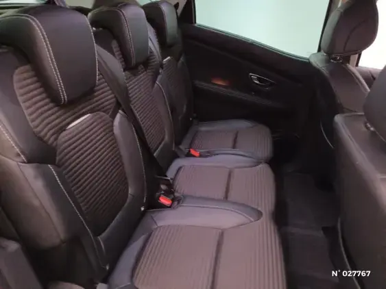 RENAULT SCENIC IV - voiture d'occasion - Photo 11