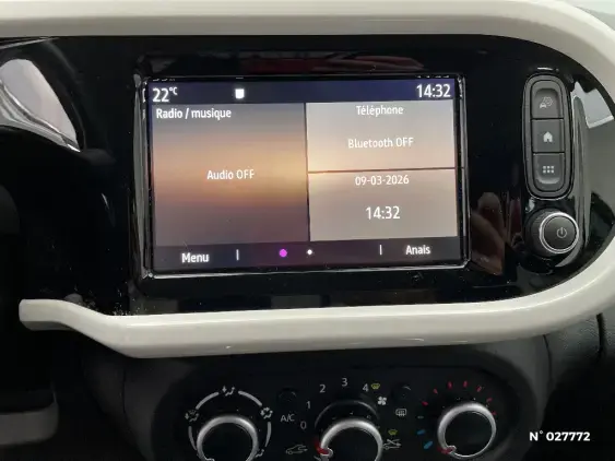 RENAULT TWINGO III - voiture d'occasion - Photo 13