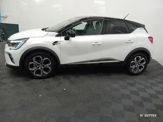 RENAULT CAPTUR II - voiture d'occasion - Photo 2