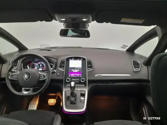 RENAULT SCENIC IV - voiture d'occasion - Photo 9