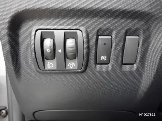 RENAULT CAPTUR - voiture d'occasion - Photo 15