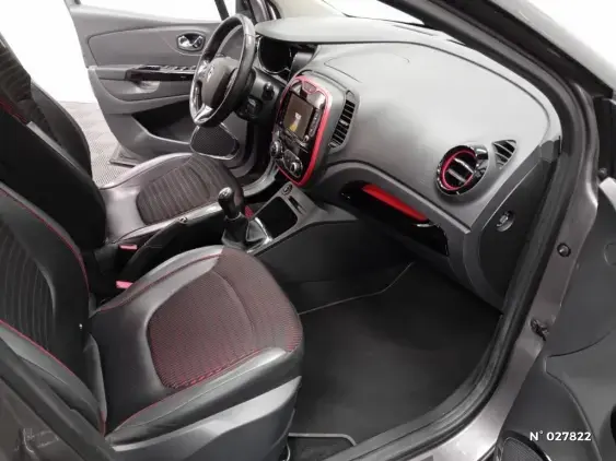 RENAULT CAPTUR - voiture d'occasion - Photo 10