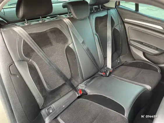 RENAULT MEGANE IV - voiture d'occasion - Photo 11