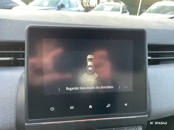 RENAULT CLIO V - voiture d'occasion - Photo 14