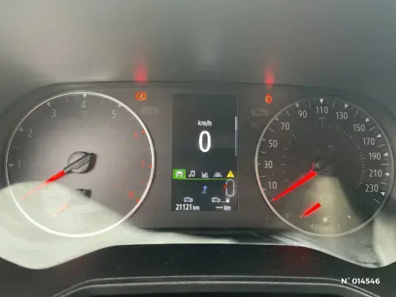 RENAULT CLIO V - voiture d'occasion - Photo 12