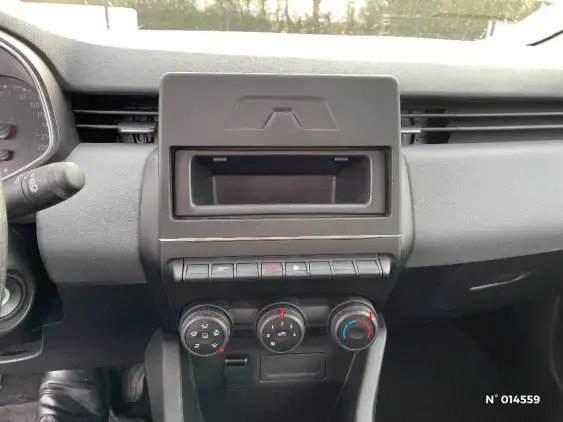 RENAULT CLIO V - voiture d'occasion - Photo 13