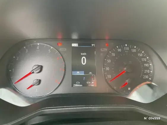 RENAULT CLIO V - voiture d'occasion - Photo 12