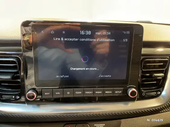 KIA STONIC - voiture d'occasion - Photo 13