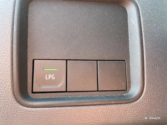 DACIA DUSTER II - voiture d'occasion - Photo 13