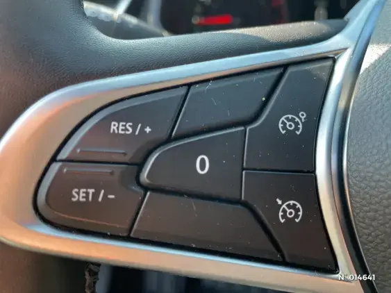 RENAULT CLIO V - voiture d'occasion - Photo 26