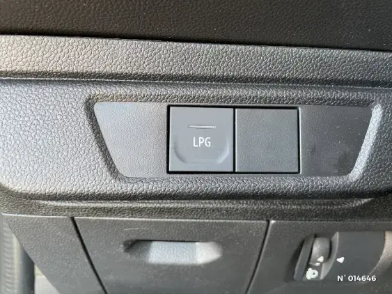 DACIA SANDERO III - voiture d'occasion - Photo 15