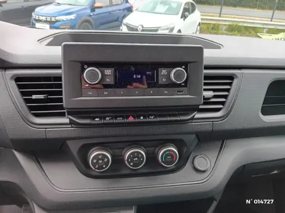 RENAULT TRAFIC III - voiture d'occasion - Photo 13