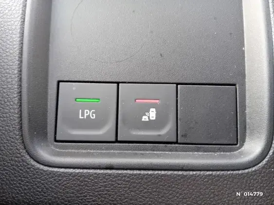 DACIA DUSTER II - voiture d'occasion - Photo 15