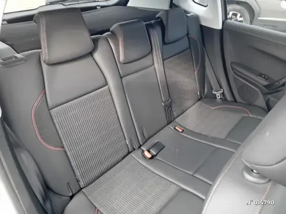 PEUGEOT 2008 - voiture d'occasion - Photo 11