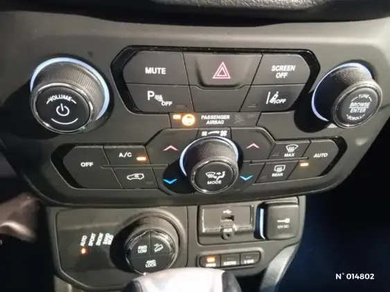 JEEP RENEGADE - voiture d'occasion - Photo 24