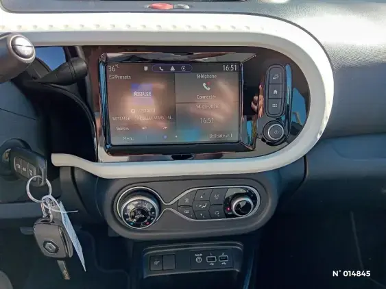 RENAULT TWINGO III - voiture d'occasion - Photo 13