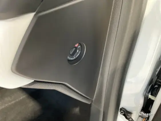 RENAULT CLIO V - voiture d'occasion - Photo 26