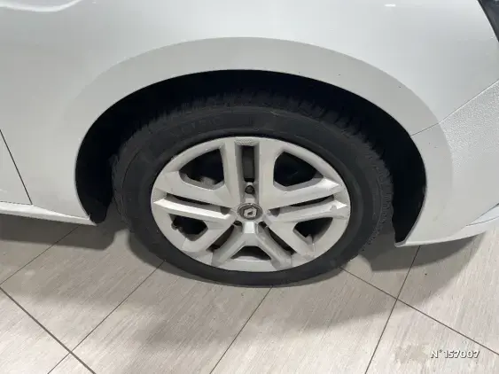 RENAULT MEGANE IV - voiture d'occasion - Photo 8