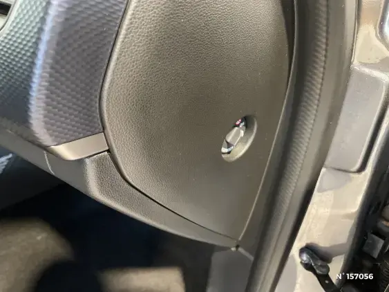 RENAULT ARKANA - voiture d'occasion - Photo 27