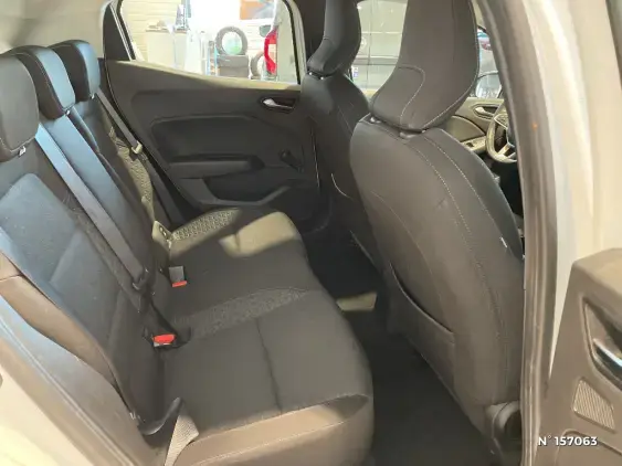 RENAULT CLIO V - voiture d'occasion - Photo 11