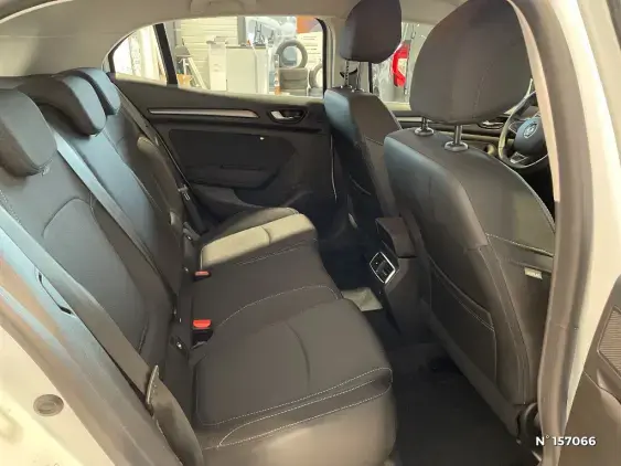 RENAULT MEGANE IV - voiture d'occasion - Photo 11