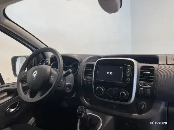 RENAULT TRAFIC FG III - voiture d'occasion - Photo 8