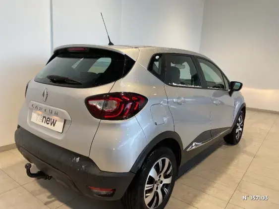 RENAULT CAPTUR - voiture d'occasion - Photo 4