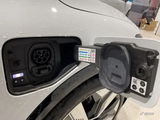 RENAULT MEGANE V - voiture d'occasion - Photo 26