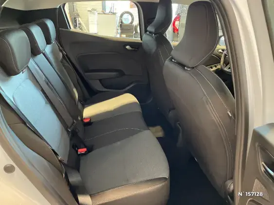 RENAULT CLIO V - voiture d'occasion - Photo 11