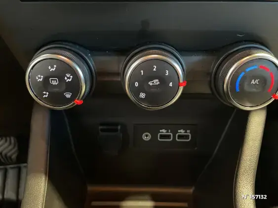 RENAULT CLIO V - voiture d'occasion - Photo 23