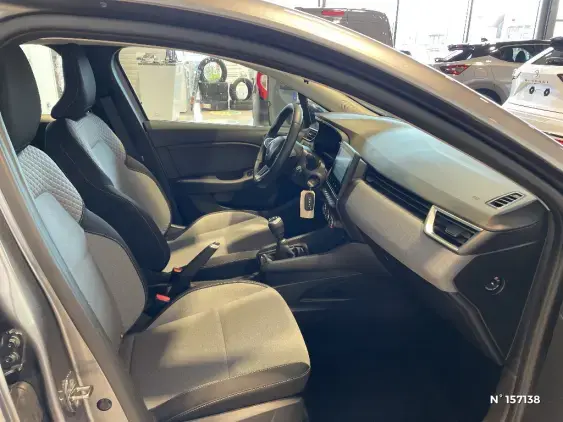 RENAULT CLIO V - voiture d'occasion - Photo 10