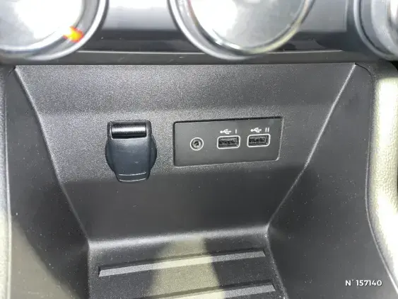 RENAULT CLIO V - voiture d'occasion - Photo 23