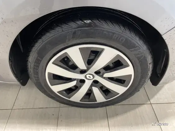 RENAULT CLIO V - voiture d'occasion - Photo 8