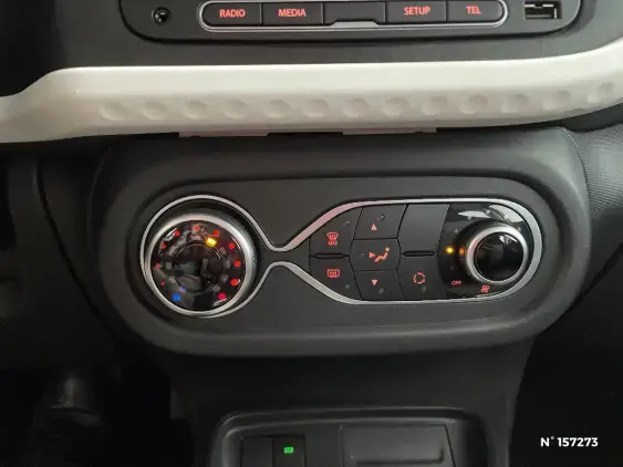 RENAULT TWINGO ELECTRIQUE III - voiture d'occasion - Photo 23