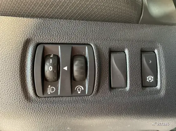 RENAULT CLIO IV - voiture d'occasion - Photo 15