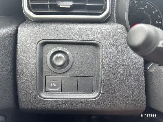 DACIA DUSTER II - voiture d'occasion - Photo 15