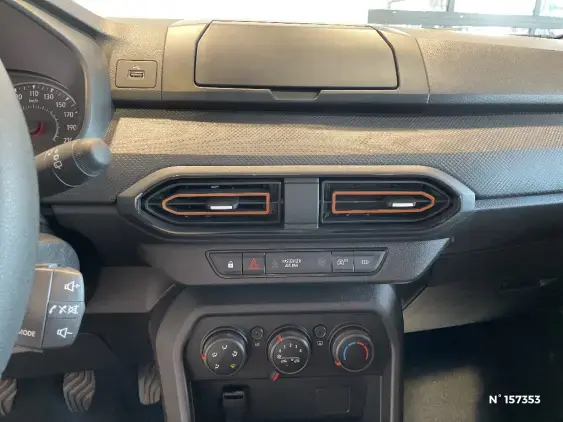 DACIA SANDERO III - voiture d'occasion - Photo 13
